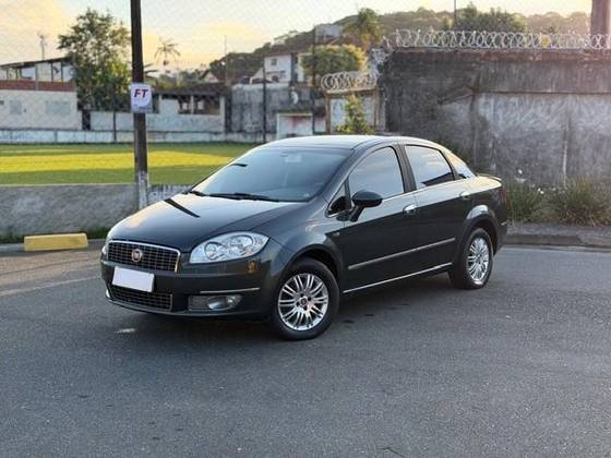 FIAT LINEA 1.8 ESSENCE 16V FLEX 4P MANUAL FIAT LINEA 1.8 ESSENCE 16V FLEX 4P MANUAL